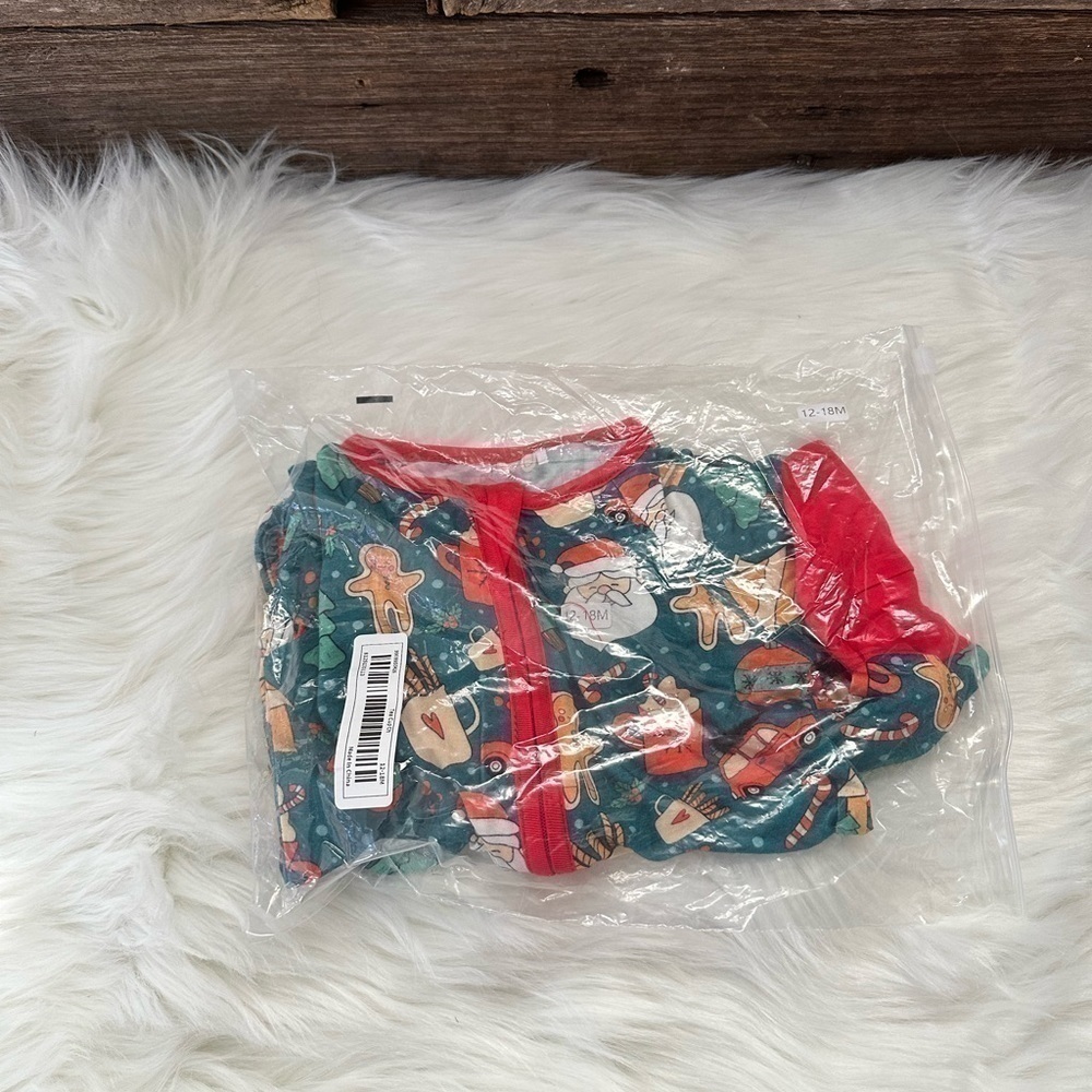 MIOZING | π Christmas Goodies Bamboo Convertible Zip Romper - Picture 6 of 6